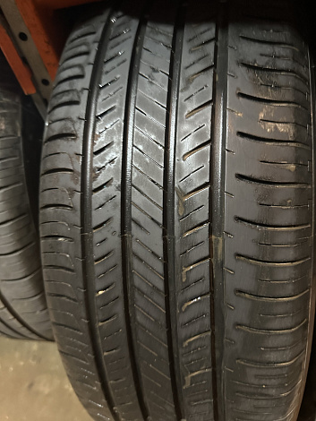 Hankook 235/60 R18 2 штуки