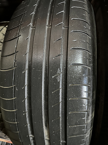 Michelin 235/60 R18